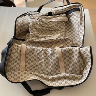 LOEWE 黒中大タイプボストンバッグの画像