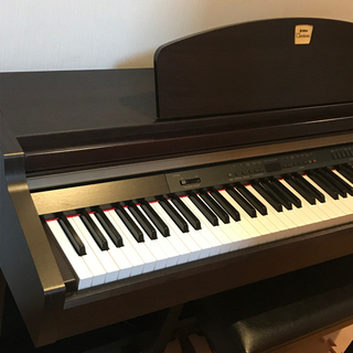 電子ピアノ　ヤマハ　クラビノーバの画像