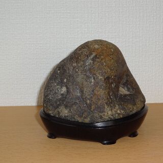 【鑑賞用自然石(風速)】自然石(只見川) 台座付きの画像