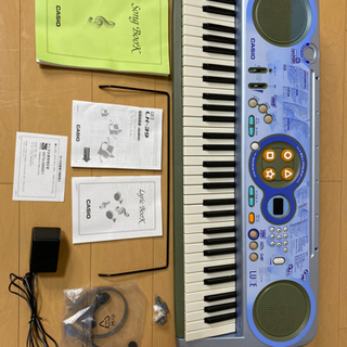 カシオ電子ピアノ(光ナビゲーションキーボード)の画像