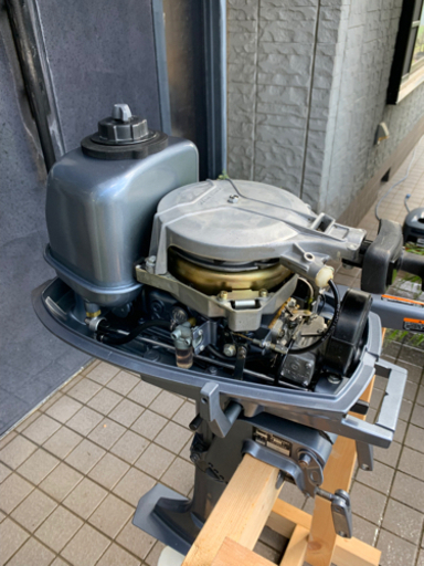 ヤマハ船外機　5馬力（一応ジャンク扱い）＊近くまで引き取り希望