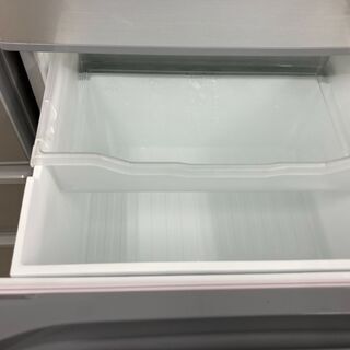 【リサイクルショップどりーむ荒田店】　9340　東芝　冷凍冷蔵庫　GR-K33S　330L　2017年製　※一部ヘコミありの画像