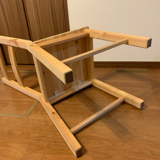 木製　椅子　チェア　インテリア　飾り台　踏み台　ステップ　座布団　クッションの画像