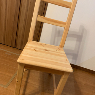木製　椅子　チェア　インテリア　飾り台　踏み台　ステップ　座布団　クッションの画像