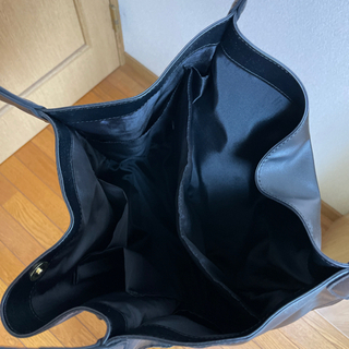 ユニクロカバンの画像