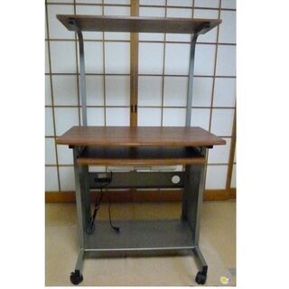 無償・中古・美形　パソコンラック