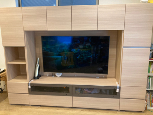 壁面収納つき　テレビ台　