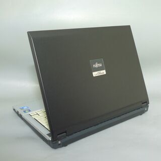 即使用可能 軽量モバイル ノートパソコン 中古美品 13.3型ワイド FUJITSU 富士通 S8390 Core2Duo 2GB Windows10 Office有 初心者向けの画像