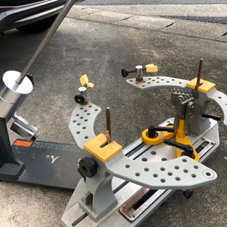 ガット張り機の画像