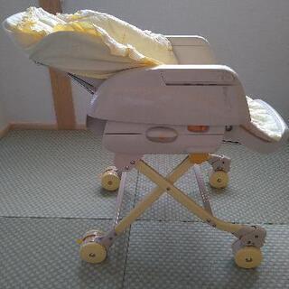 combi ハイローチェアの画像