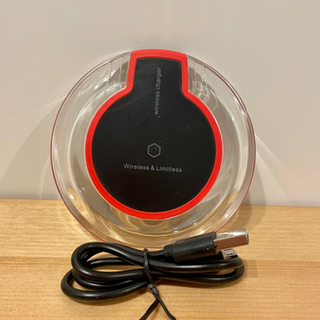 急速ワイヤレス充電器【Qi対応】置くだけ充電器　iPhone A...