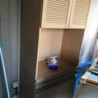値下げしました！食器棚の画像