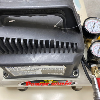 中古　POWER SONIC ミニ オイルレス エアーコンプレッサー