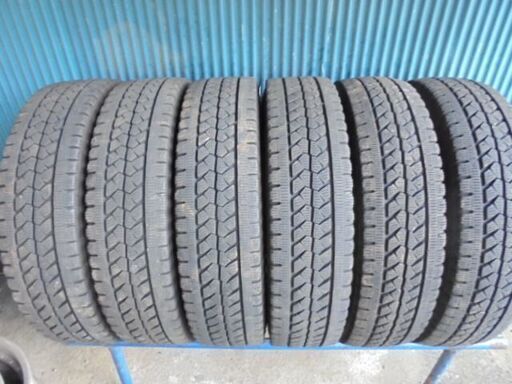 ブリヂストン BLIZZAK W979　205/85R16 117/115L LT　6本　7～8分溝　2019年製