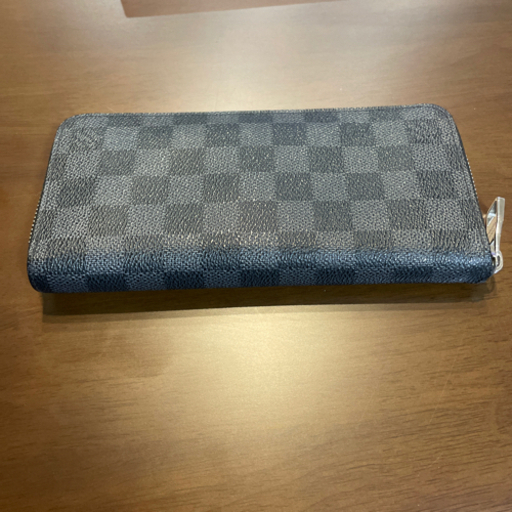 ルイヴィトン ダミエグラフィット長財布 美品