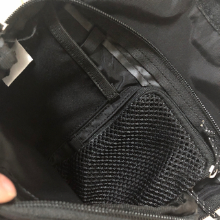ノースフェイス サブバッグ  フロントアクセサリーポケットの画像