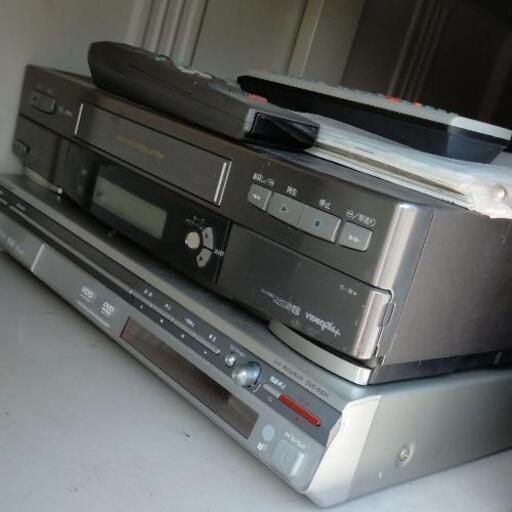 値下げしました！DVDレコーダーとVHS2台まとめて