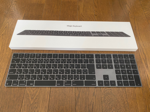 Apple Magic Keyboard(テンキー付き)- 日本語(JIS) - スペースグレイ
