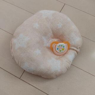 【取引中】新生児用　枕＆おしゃぶり