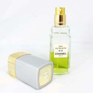 シャネル CHANEL EAU DE TOILETTE N° 19 100mlの画像