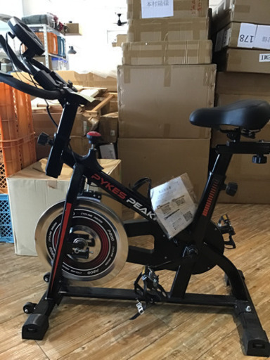 【美品】スピンバイク　トレーニング　筋トレ　有酸素運動　赤黒