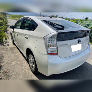 トヨタ プリウス 1.8 S  車検2年★ETC★ナビ★TV★B.カメラ の画像
