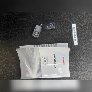 トヨタ プリウス 1.8 G  ツーリングセレクション レザーパッケージ 希サンルーフ/TV/ナビ/車検2年付き の画像