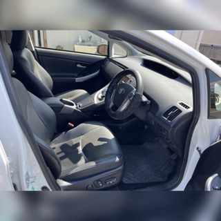 トヨタ プリウス 1.8 G  ツーリングセレクション レザーパッケージ 希サンルーフ/TV/ナビ/車検2年付き の画像
