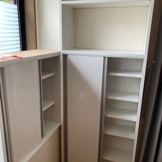 【お譲り先決定】ディノス家具　薄型引き戸パントリー　収納家具の画像