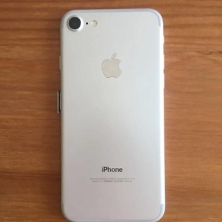 iPhone7 32G silver simフリーの画像