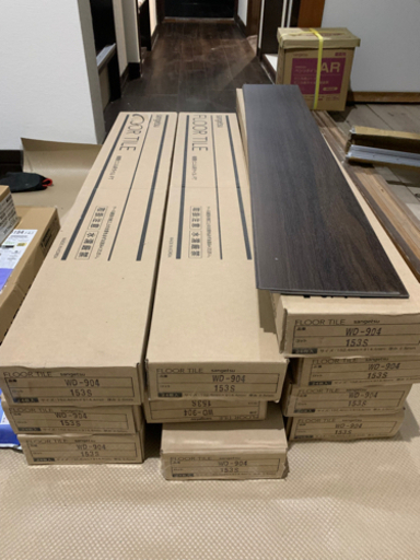 新品未使用！【SANGETSU】サンゲツ FLOOR TILE フロアタイル 品番 WD-904 10ケース　床材