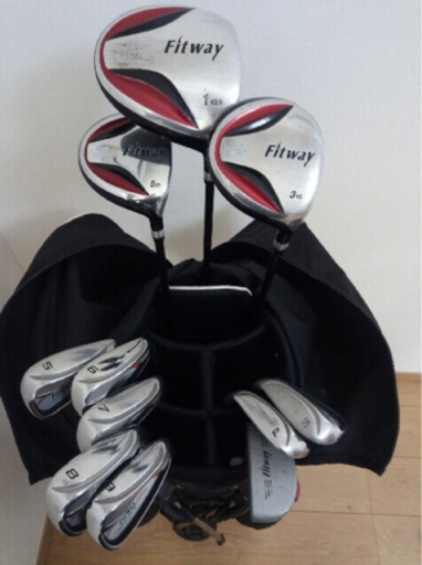 ゴルフセット　クラブ・ボール・ウェアなど一式