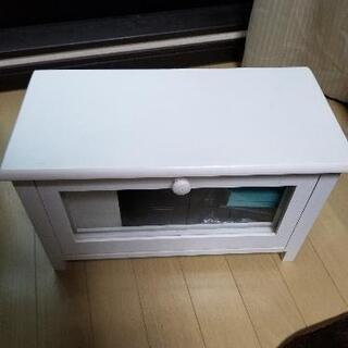 (最終値下げ)収納ショーケース　ガラス扉