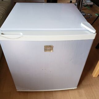 1ドア小型冷蔵庫（中古）