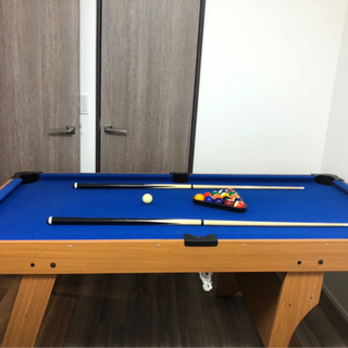 ビリヤード台の画像