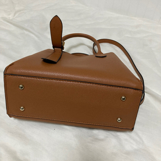 ショルダーバッグ、ハンドバッグの画像