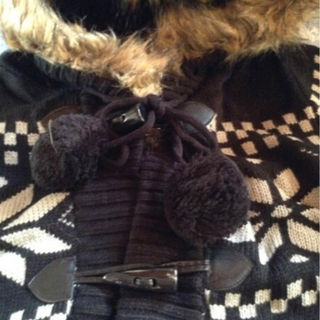 新品未使用 ノルディック柄 カウチニット カーディガン コート ファー フード付きの画像