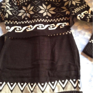 新品未使用 ノルディック柄 カウチニット カーディガン コート ファー フード付きの画像