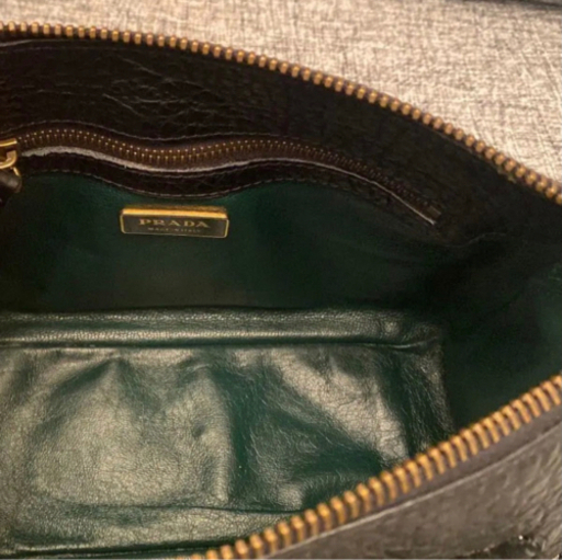 PRADAのバッグ