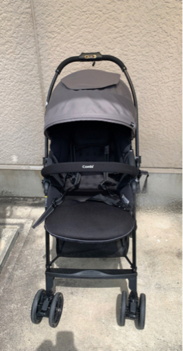 combi ベビーカー