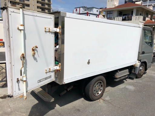 冷凍車　BOX 倉庫として