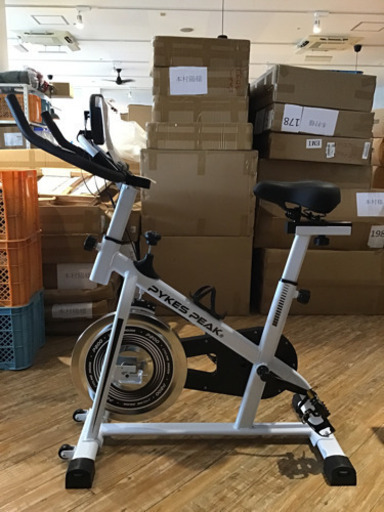 【美品】スピンバイク　トレーニング　筋トレ　有酸素運動　ホワイトブラック