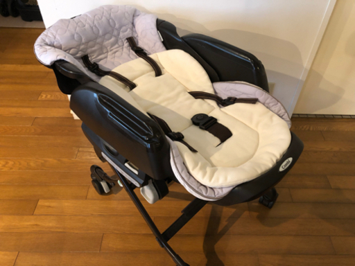 コンビ ネムリラ　AUTO SWING