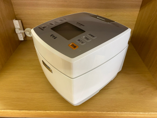 I353 MITSUBISHI IH炊飯ジャー　5.5合炊　2013年式