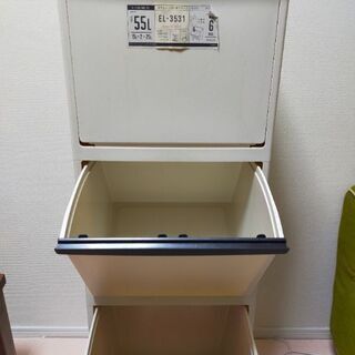 ★3段分別ゴミ箱の画像