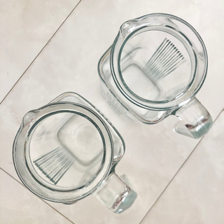 【ネット決済・配送】#61 Pasabahce パシャバチェ　ピッチャー　1000ml 2個　トルコ製　ガラス　冷水筒　pitcher 花瓶　ジャグ　置物　フラワーベース　花器　レア　希少　レトロ　カビン　かびん　花生け　フラワーベース ヴィンテージ　アンティーク　ビンテージ Vase flower pottery beautiful vintage retro antiqueの画像