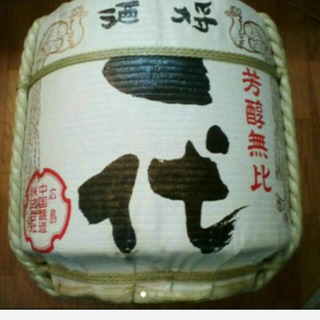 日本酒・菰樽清酒・デイスプレイ樽・とてもきれいな・商品です！