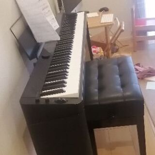 カシオ電子ピアノ　Privia 一年半使用