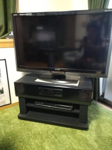 テレビ(横89Cm,縦49cm)、スピーカーシステム、ブルーレイレコーダー