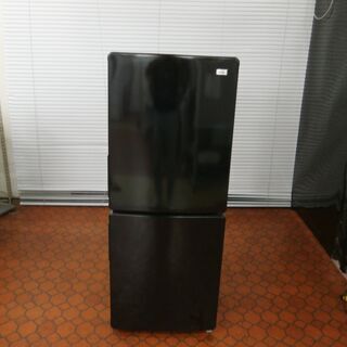 ID 982409　ハイアール２ドア148L　２０１９年製　JW-N148B　打痕あり